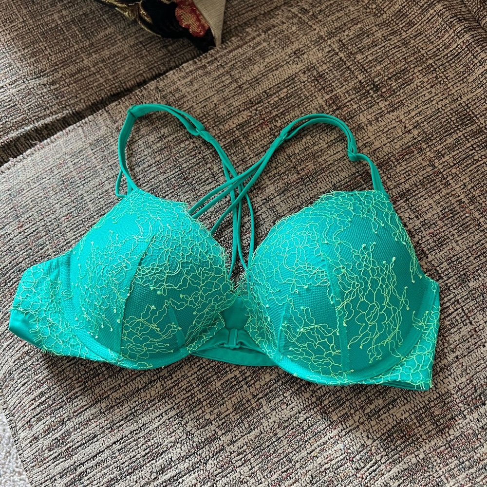Victoria's Secret Very Sexy 36B